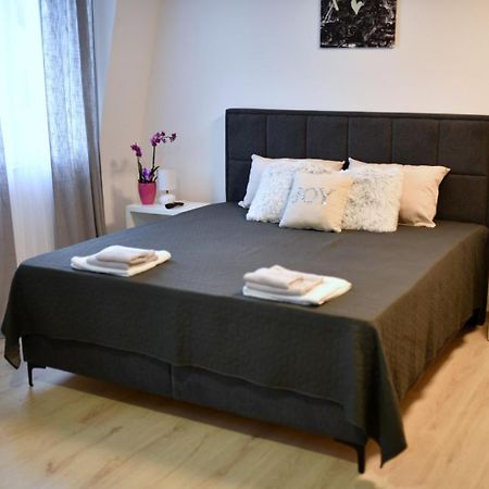 West In Apartments Čačak Екстериор снимка