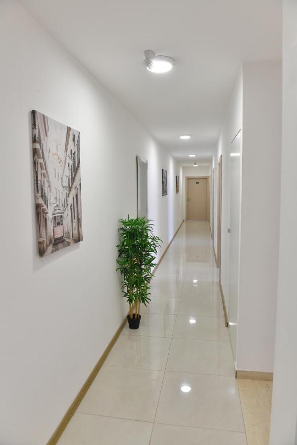 West In Apartments Čačak Екстериор снимка