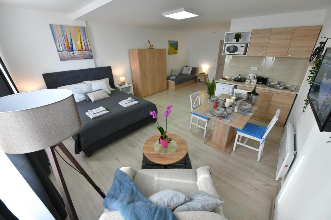 West In Apartments Čačak Екстериор снимка