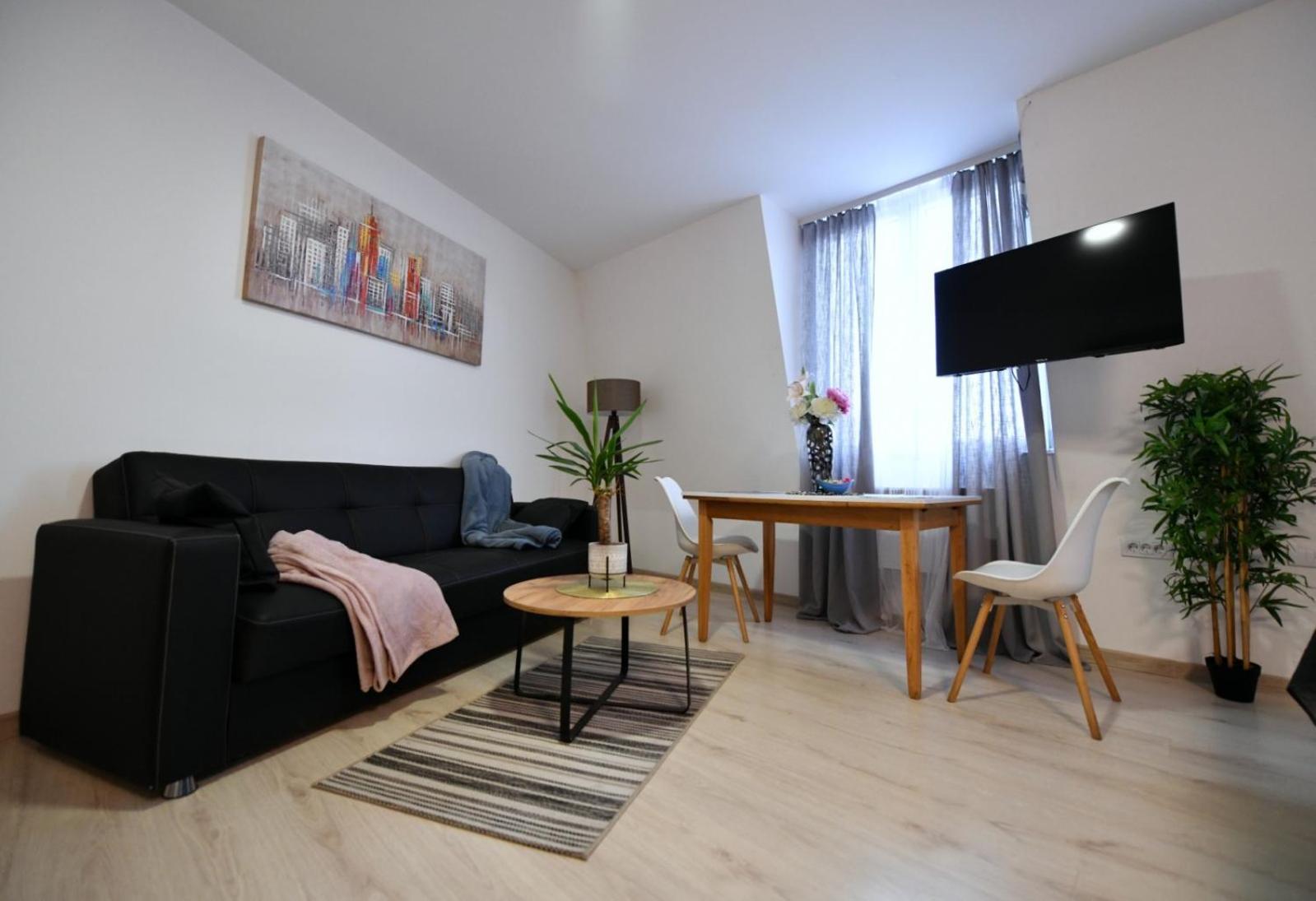 West In Apartments Čačak Екстериор снимка